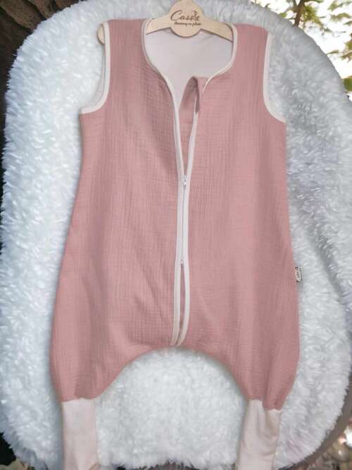 Muślinowy Śpiworek z nogawkami -kolor -Brudny Róż