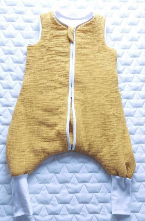 Muślinowy Śpiworek z nogawkami -kolor -Musztardowy