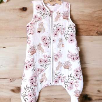 Muślinowy Śpiworek z nogawkami -wzór- Myszki w ogrodzie