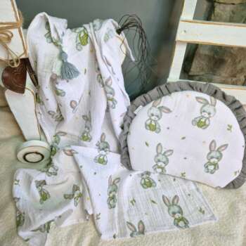 Kocyk/otulacz z podusią lub bez-wzór Króliczki popielate