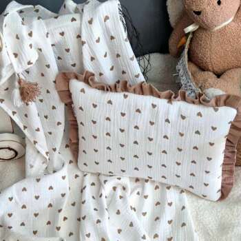 Kocyk/otulacz z podusią lub bez-wzór Serduszka