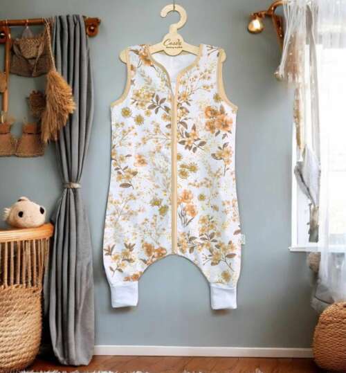 Śpiworek z nogawkami wzór- Kwiaty beżowe