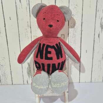 Miś z Ubrań Dziecka – Pamiątka na Całe Życie